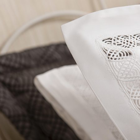 Lenjerie de pat matrimonială Luxury Embroidery Dalian - Imagine 4