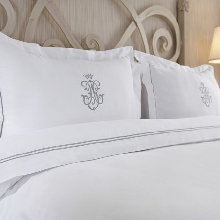 Lenjerie de pat matrimonială High Luxury Embroidery Motif - Lenjerii albe