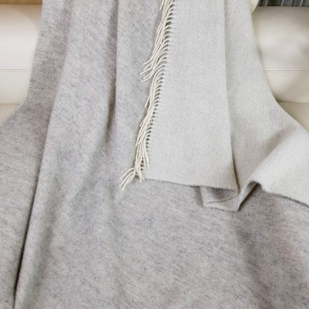 Pătură lână VIRGINĂ cu două fețe - Tirol Light Grey Cream - Imagine 3